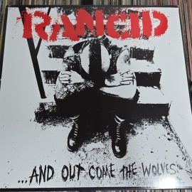 LP_Rancid_and_out_come_the_wolves_capa