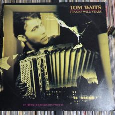 Lp_Tom_Waits_franks_wild_years_capa