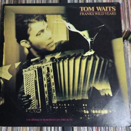 Lp_Tom_Waits_franks_wild_years_capa